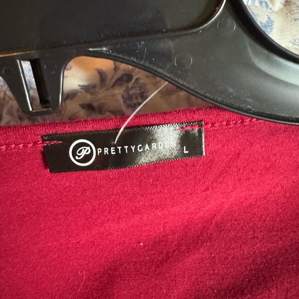 Elegant Burgundy Wrap crop Top - Picture 4 of 7